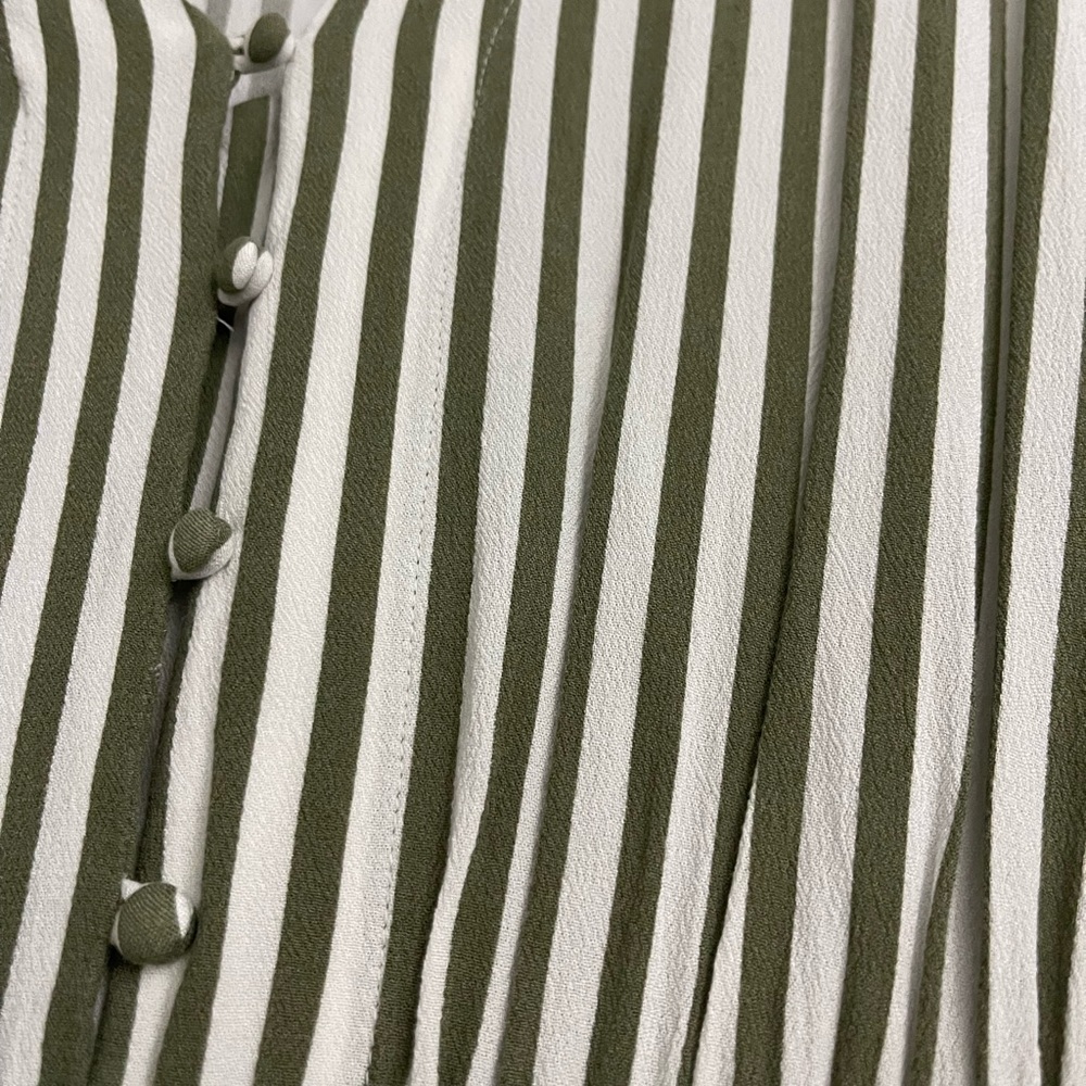 H&M Dress - Picture 2 of 4